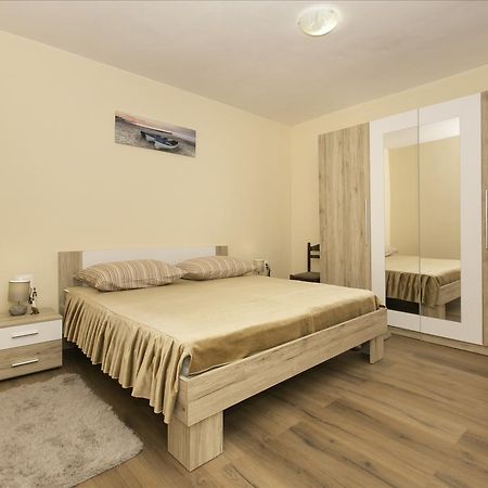Apartament Old Salona Zewnętrze zdjęcie